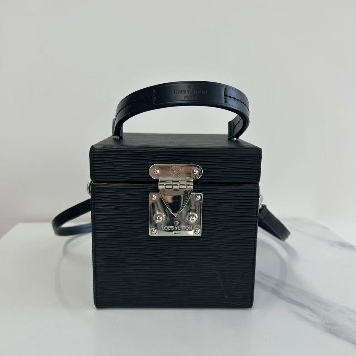 Louis Vuitton Epi Bleecker Box Bag Black