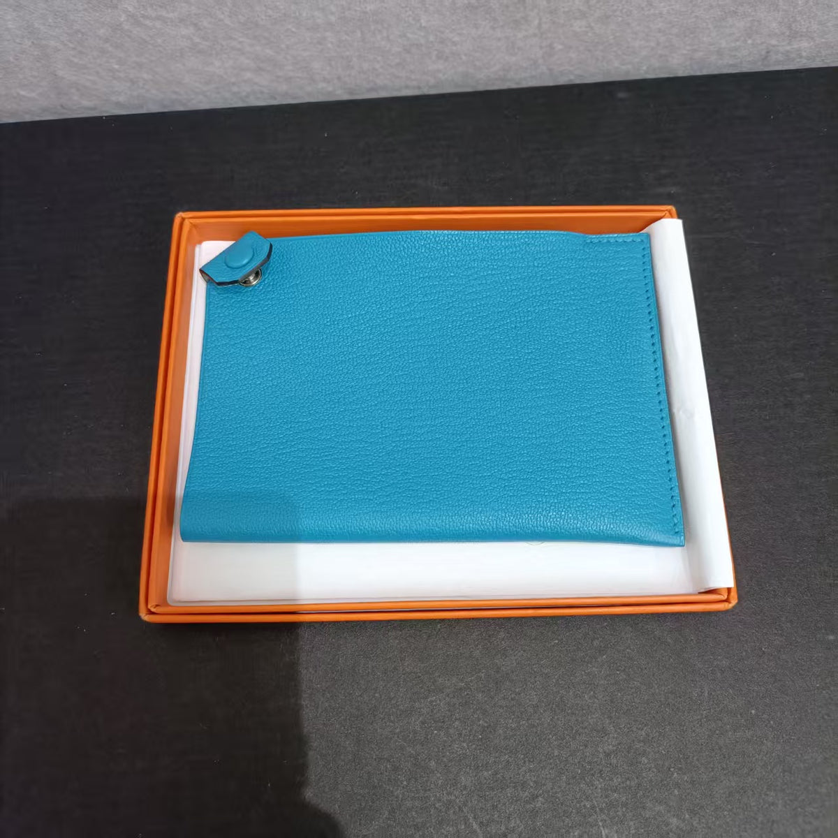 HERMES Chevre Mysore Tarmac Passport Holder