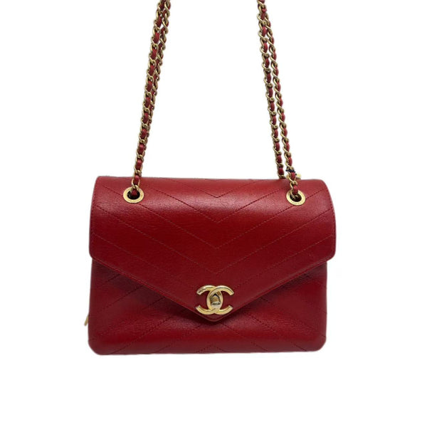 Lambskin Coco Chevron Envelope Flap Bag In Red