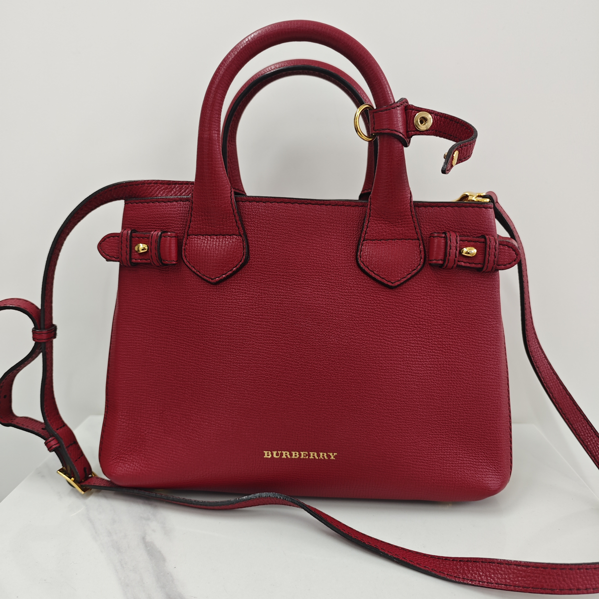 Burberry Handbag red