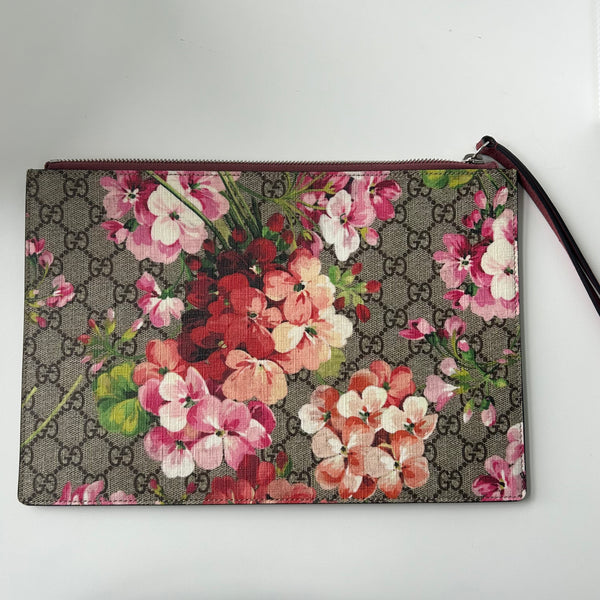 GUCCl GG Supreme Monogram Blooms Large Cosmetic Case