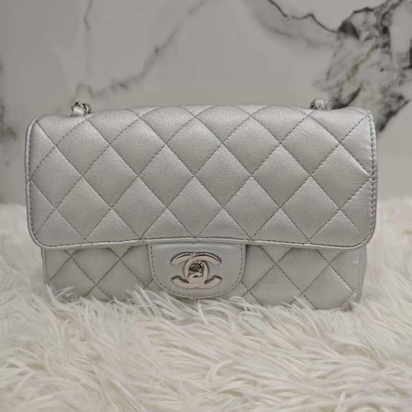 CHANEL Metallic Lambskin