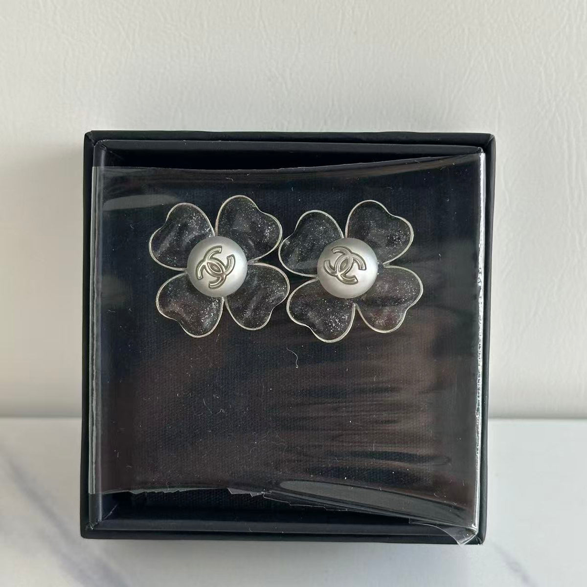 Chanel CC earrings