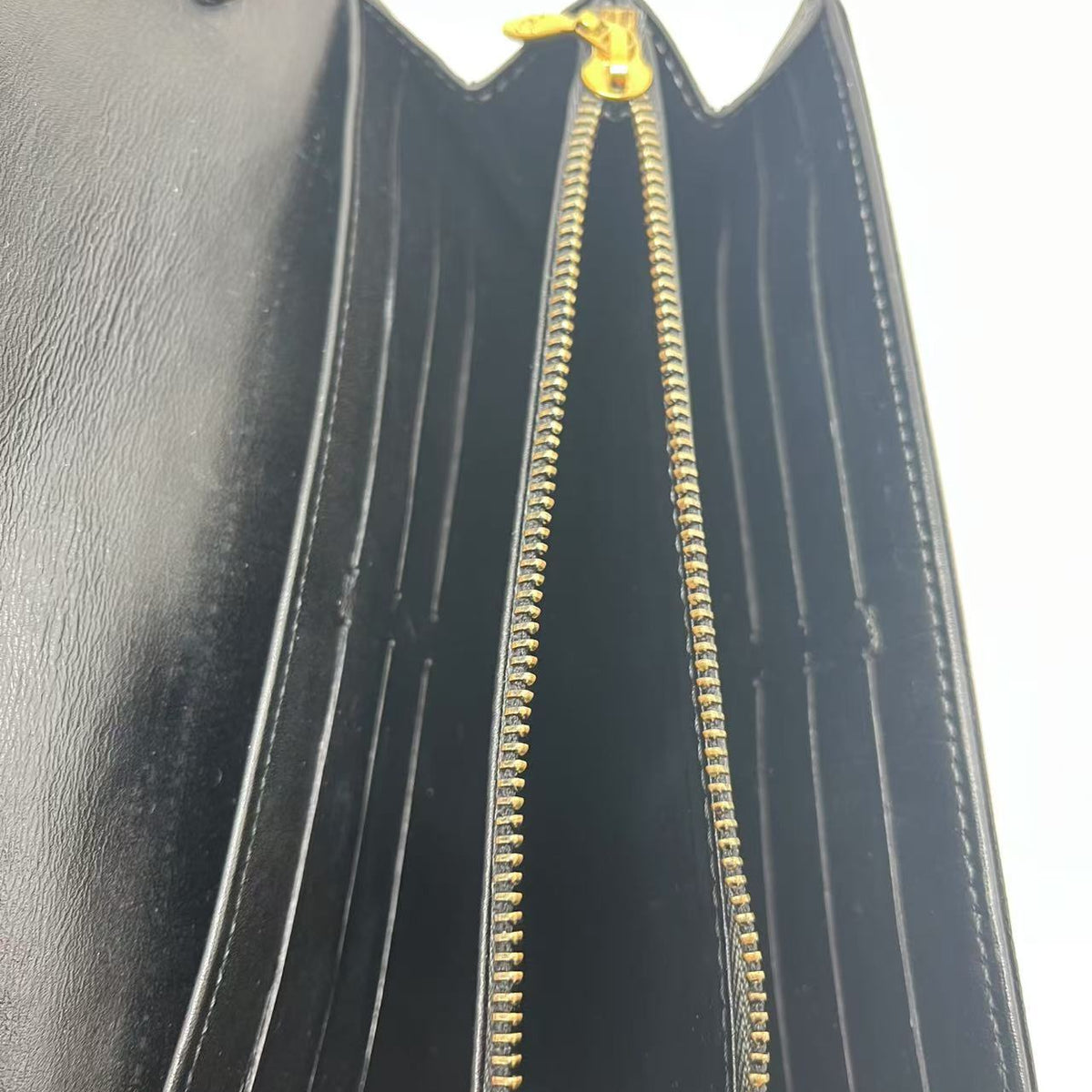 Louis Vuitton Sarah Chain Wallet Monogram Vernis