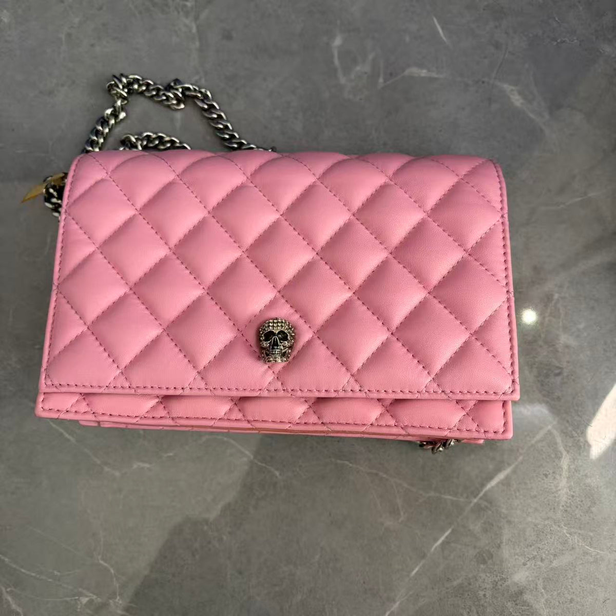Alexander Mcqueen Pink Quilted Leather Skull Shoulder Bag