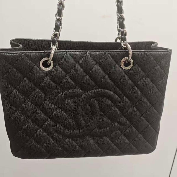 Chanel tote black