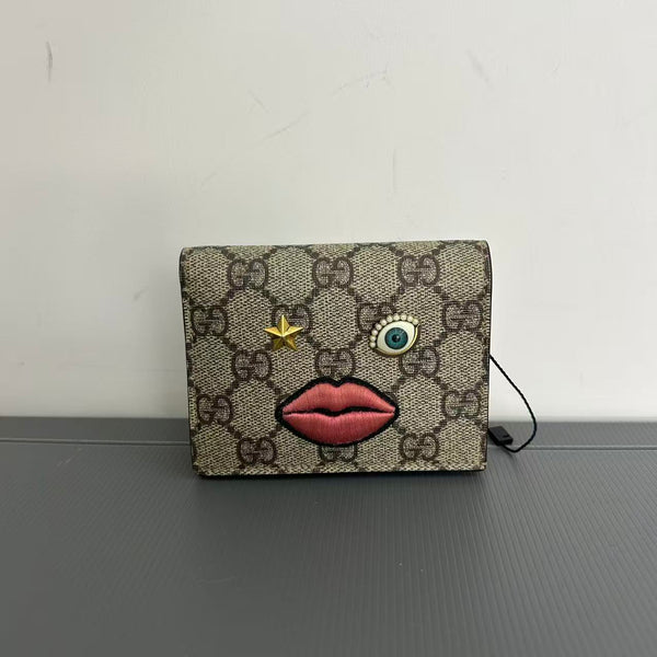 GUCCl GG Supreme Monogram Face Embroidered Card Case
