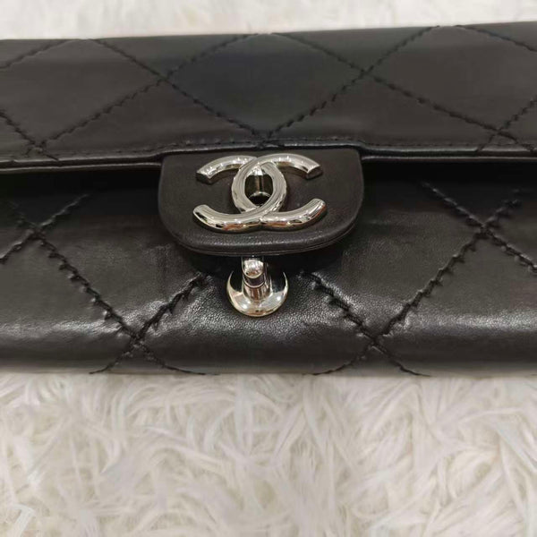 Chanel Leather crossbody bag