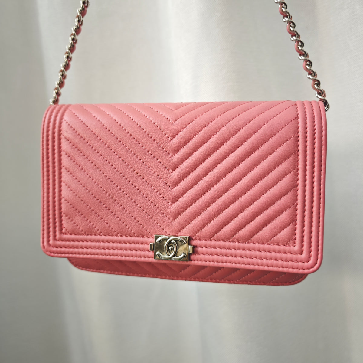 CHANEL Caviar Chevron Quilted Boy wallet On Chain