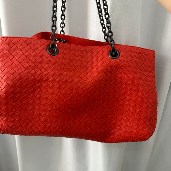 BV orange red