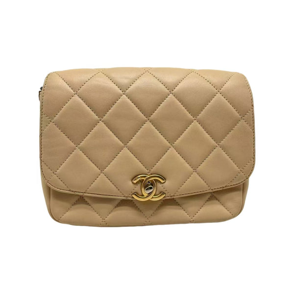 Chanel Matelasse Chain Shoulder Bag Beige