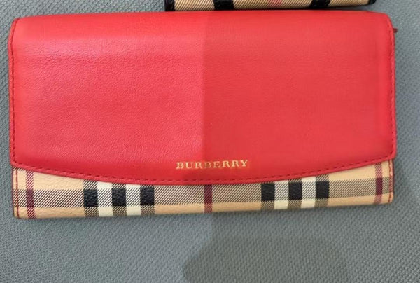 Burberry wallet
