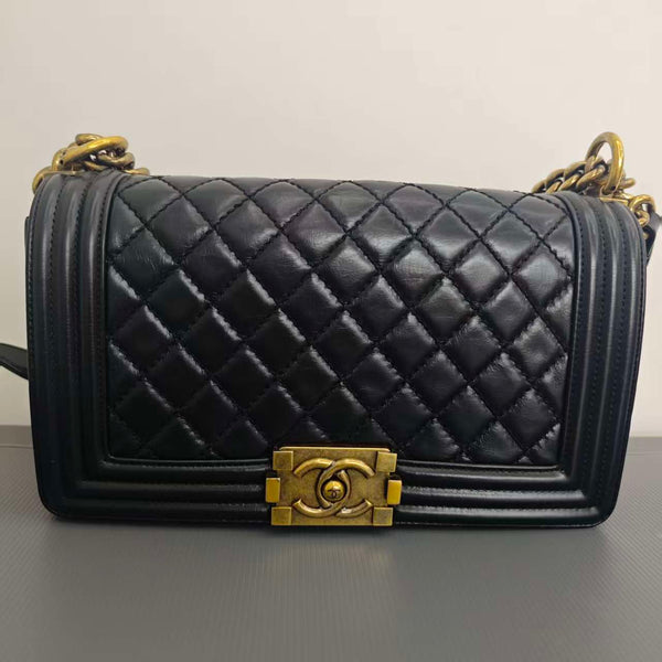 Chanel Boy Bag Classic Black Leather