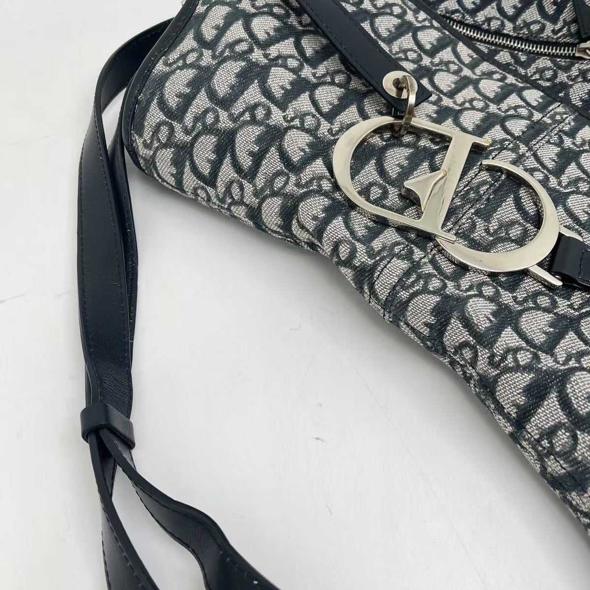 CHRISTIAN DIOR Monogram Flap Messenger Navy Blue