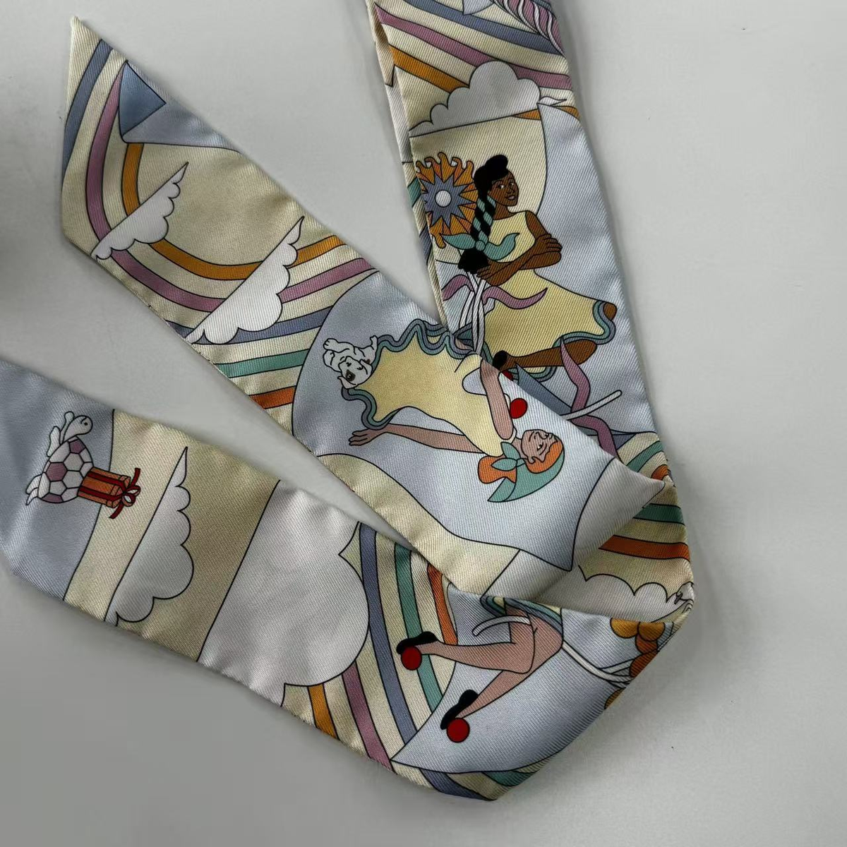 Hermès Twilly Cares Volants Schal