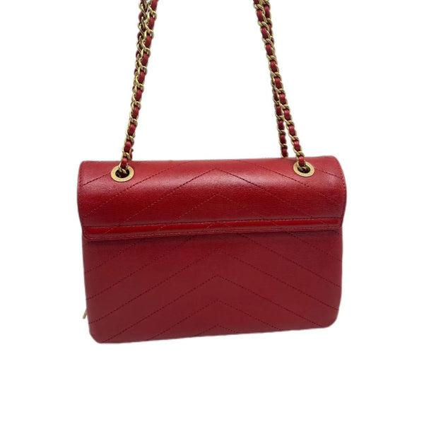 Lambskin Coco Chevron Envelope Flap Bag In Red