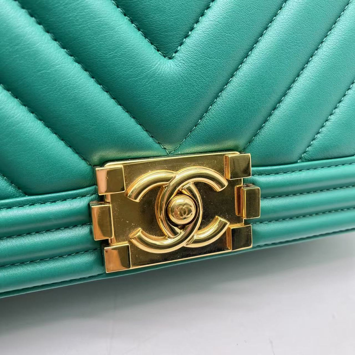 Chanel Medium Green Boy Bag Chevron Lambskin Gold Hardware