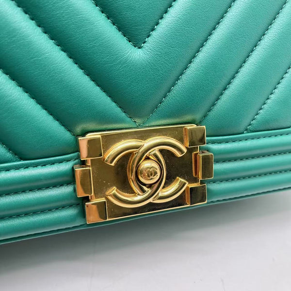 Chanel Medium Green Boy Bag Chevron Lambskin Gold Hardware