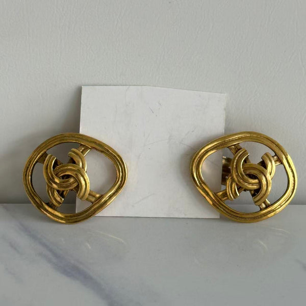 CHANEL Gold Plated CC Logos Vintage Clip Earrings