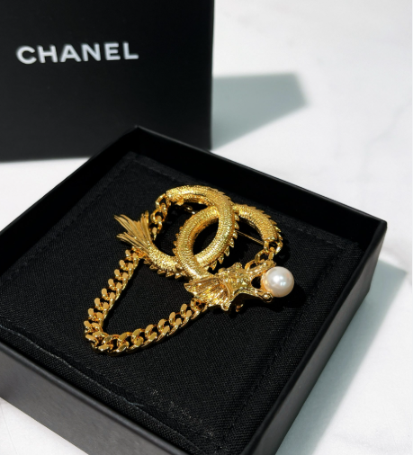 CHANEL Pear Gripoix Cc Chain Drop