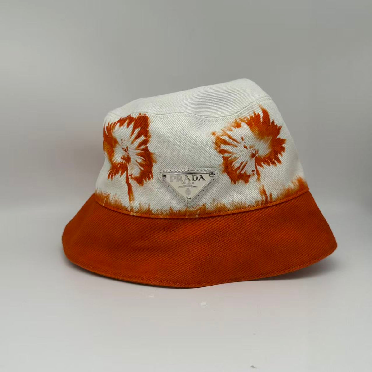 Prada bucket