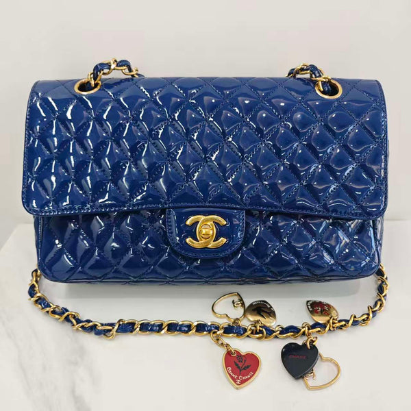 Chanel Timeless classique patent leather crossbody bag