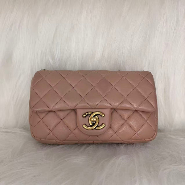 Chanel pink