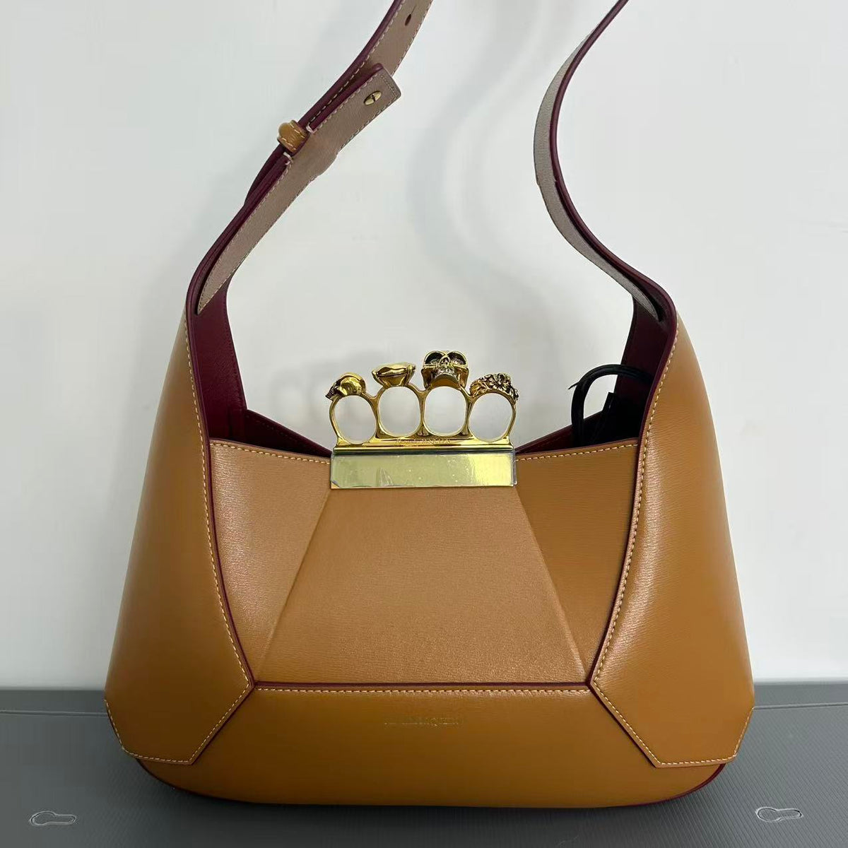 Alexander McQueen knuckle Box Bag