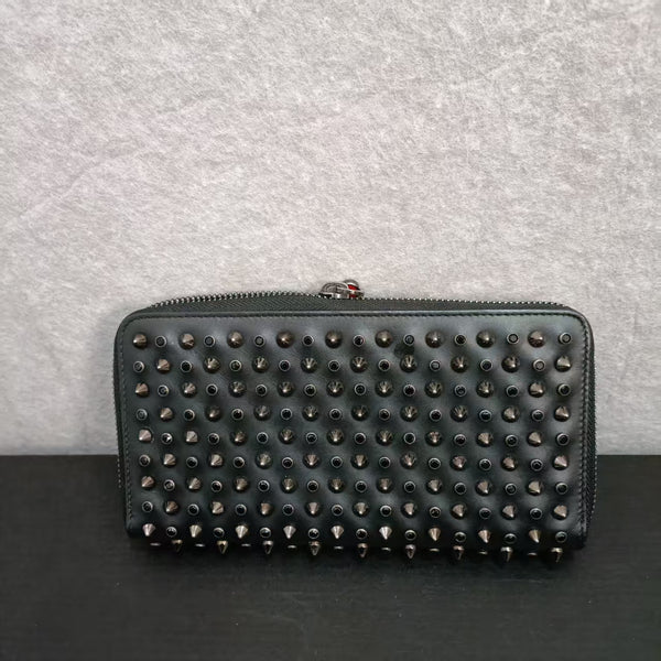 Christian Louboutin L-shaped Zipper Wallet Leather Black