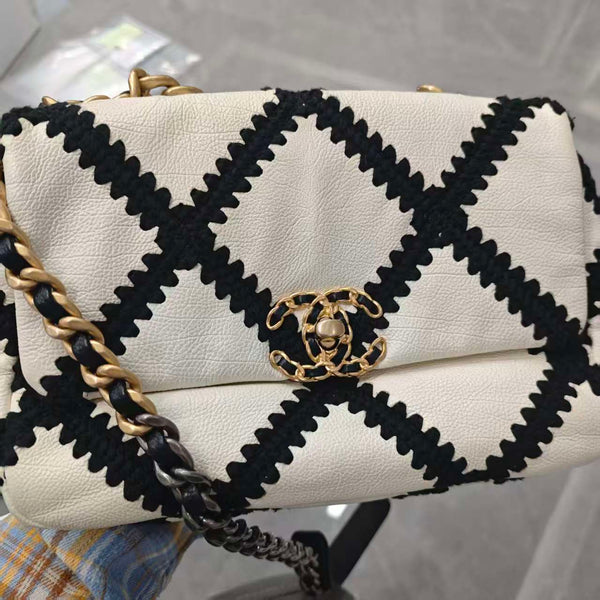 Chanel 19 bag