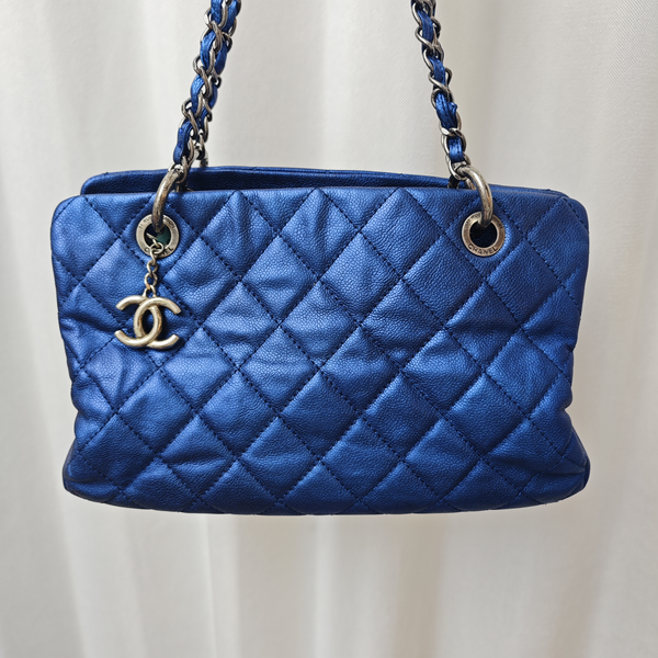Chanel Quilted Shoulder Bag navy blue