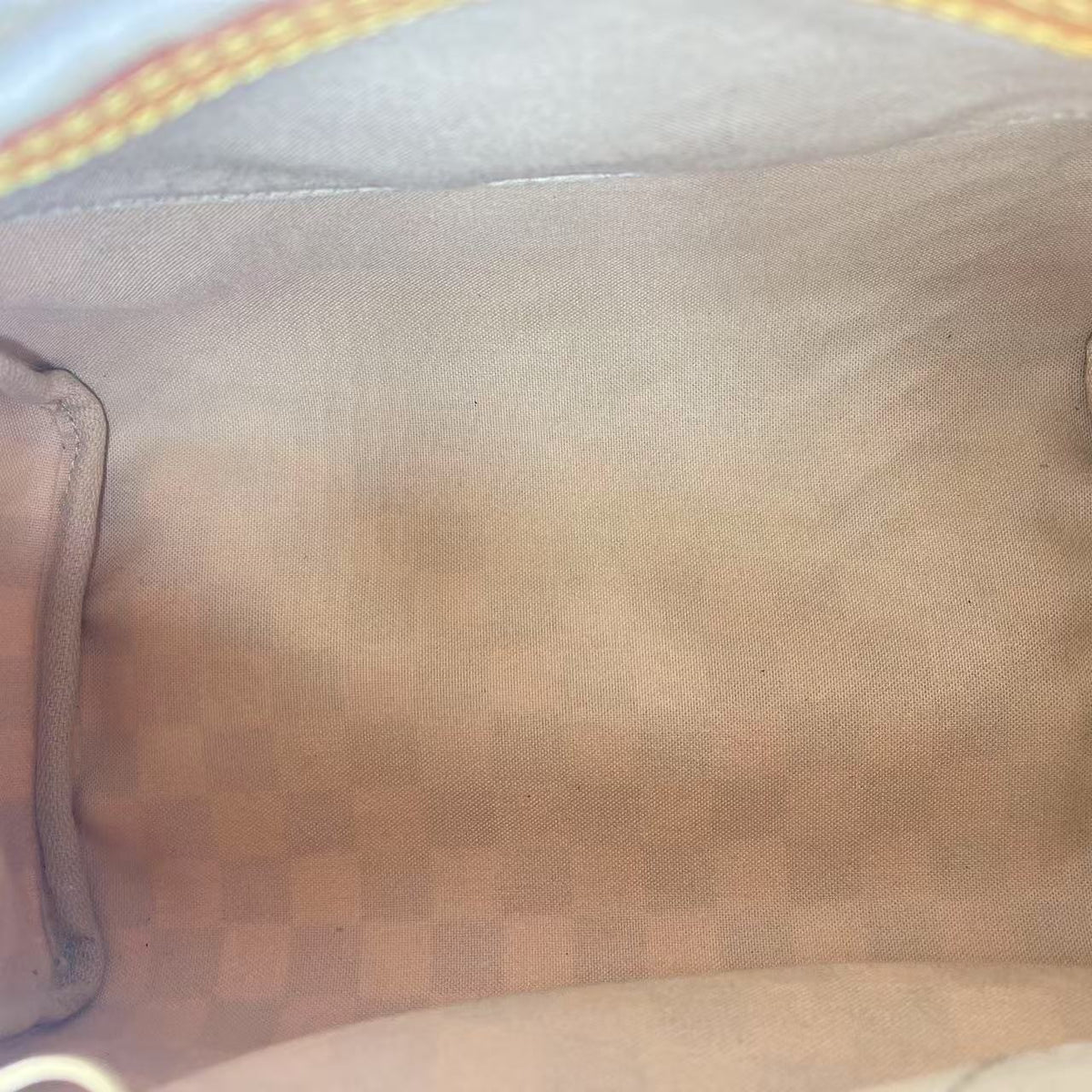 Louis Vuitton Speedy 25 White