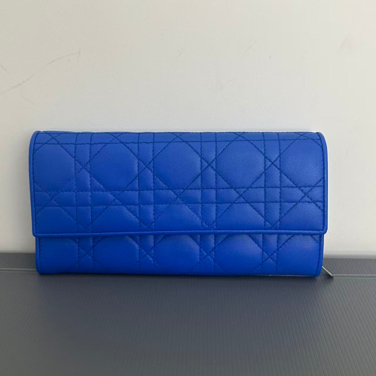 Dior wallet
