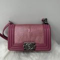 Chanel boy shoulder bag Pink Leather